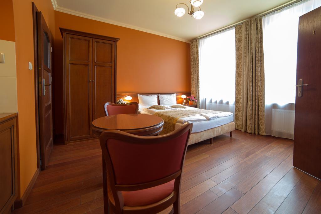 Aparthotel Rynek 16 à Sandomir Extérieur photo